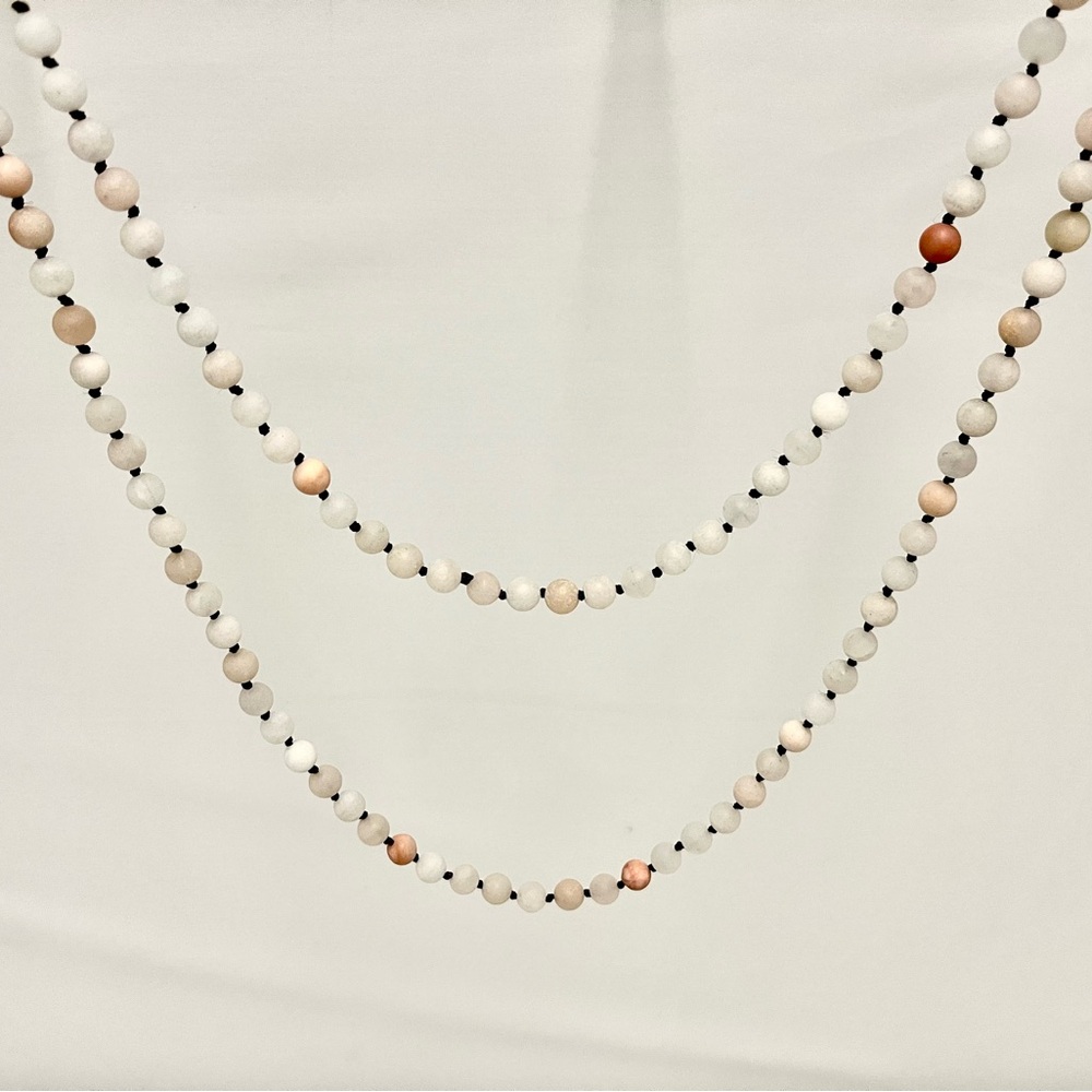 Elegant Beaded Polished Stone Necklace in White, Cream and Peach Tones  NWOT